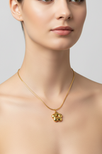 Flor Necklace