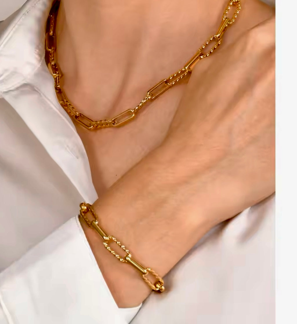 Cielo Necklace